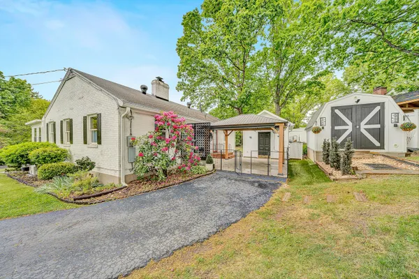 $289,000 | 3337 Woodland Drive Southwest, Roanoke, VA 24015