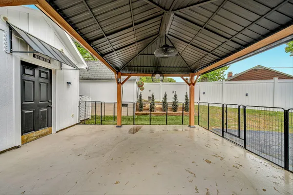 $289,000 | 3337 Woodland Drive Southwest, Roanoke, VA 24015