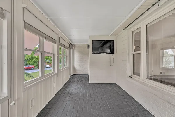 $289,000 | 3337 Woodland Drive Southwest, Roanoke, VA 24015