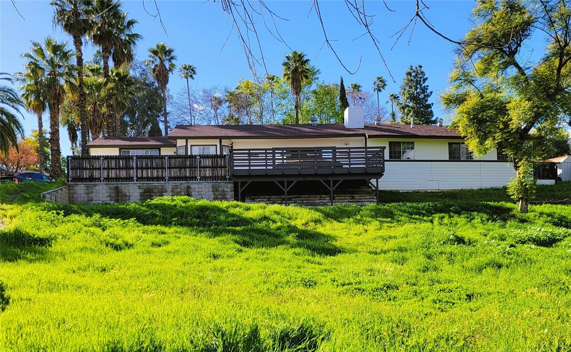 1/2 acre ranch style home