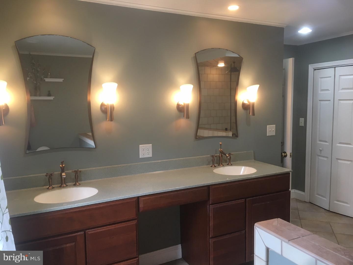 870 Lincoln Road Birdsboro, PA 19508 - Photo 7 of 9 Gallery Image 7