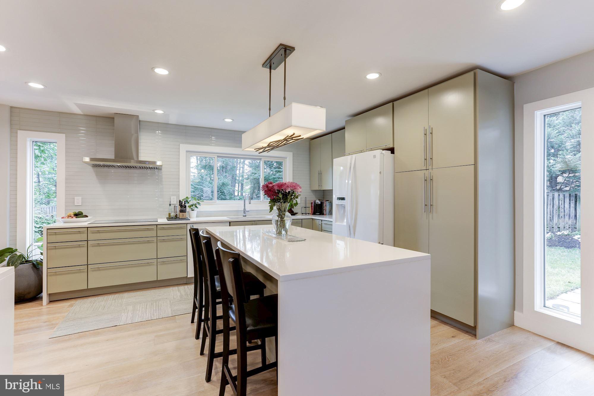 1410 Wolftrap Run Road Vienna, VA 22182 - Photo 22 of 51 Kitchen