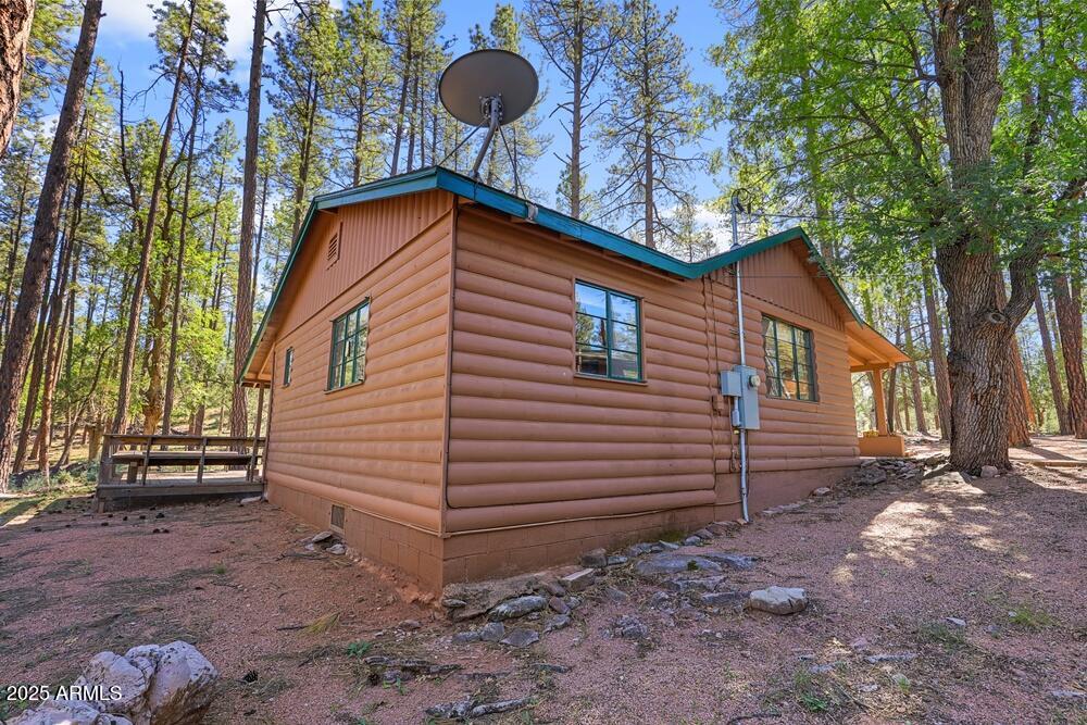 287 South Lookout Trail Payson, AZ 85541 - Photo 6 of 32 a backyard of a house