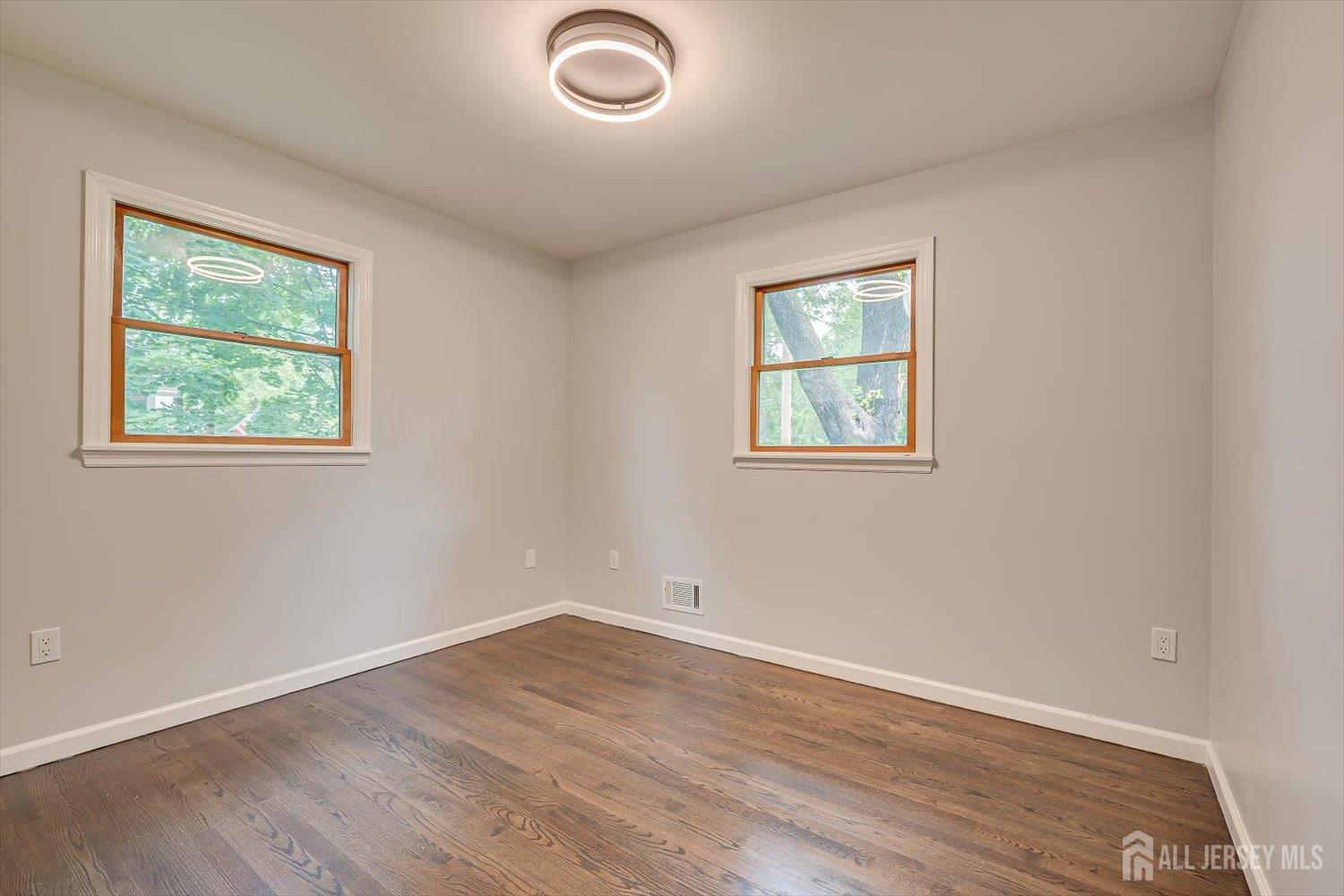 58 Pleasant Valley Road Old Bridge, NJ 08857 - Photo 23 of 33 Gallery Image 23