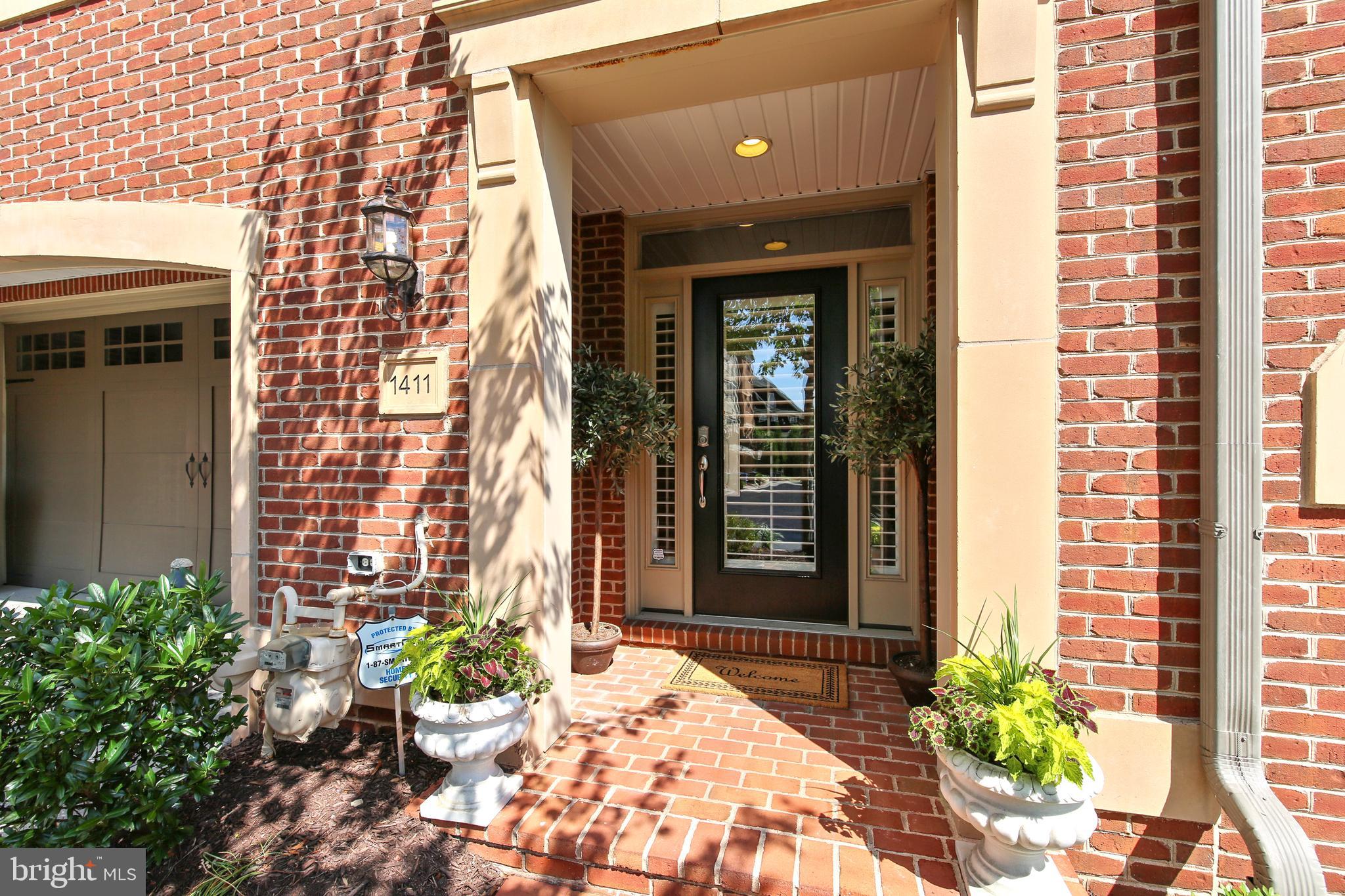 1411 Ridgeview Way Washington, DC 20007 - Photo 2 of 43 Georgetown Elegance