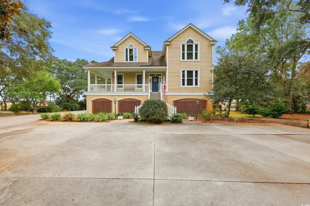 $1,800,000 | 22 Salt Creek Place, Pawleys Island, SC 29585