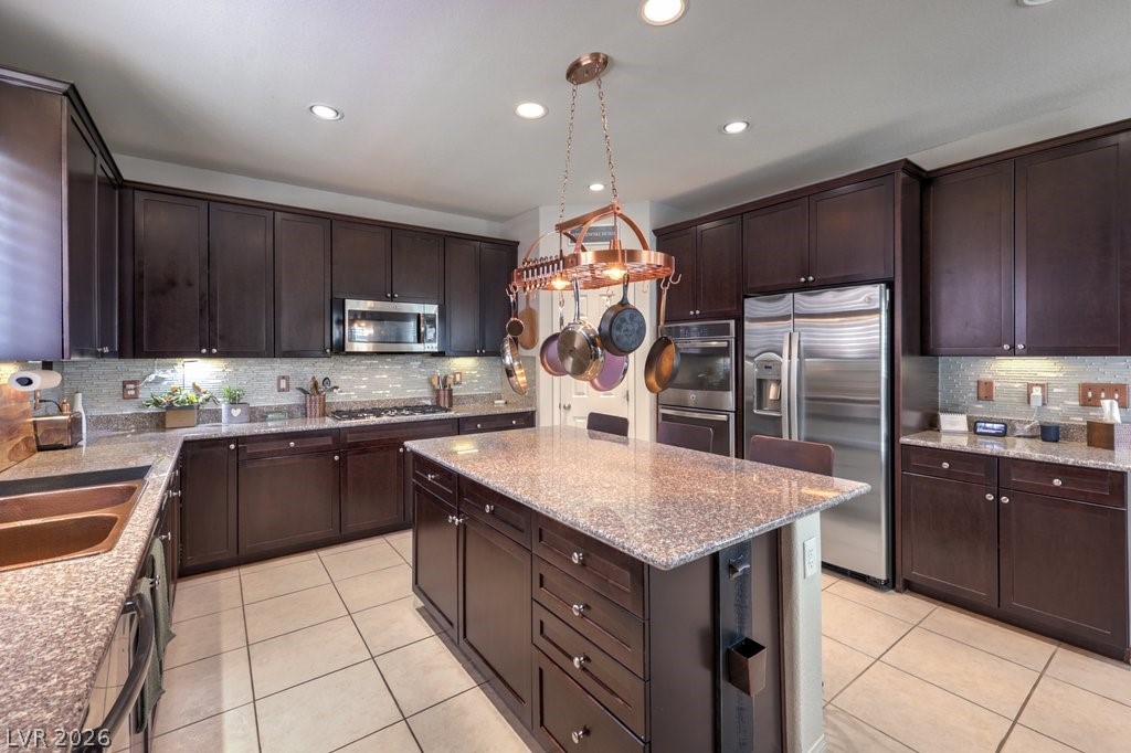 7111 Thistle Ridge Street Las Vegas, NV 89166 - Photo 13 of 61