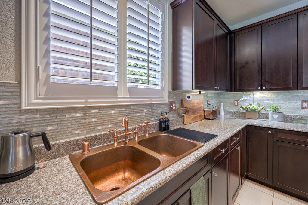 7111 Thistle Ridge Street Las Vegas, NV 89166 - Photo 17 of 61