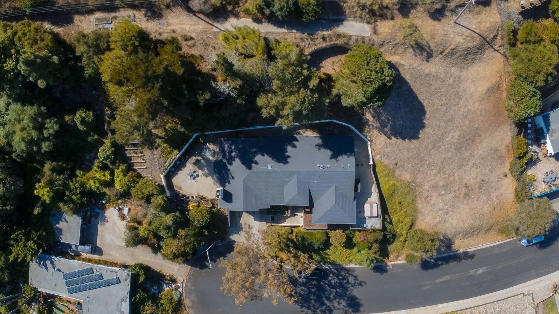 34 Cambridge Drive Lompoc, CA 93436 - Photo 24 of 26 an aerial view of house with a yard