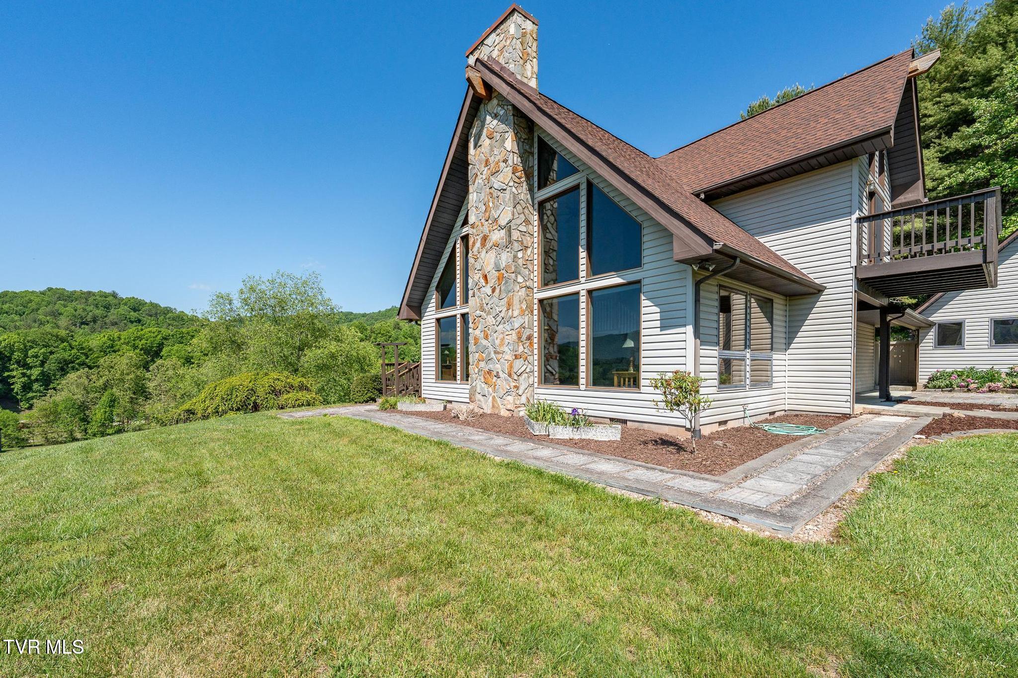 336 Mack Branch Road Mountain City, TN 37683 - Photo 22 of 94 336 Mack Branch Road (48 of 109)