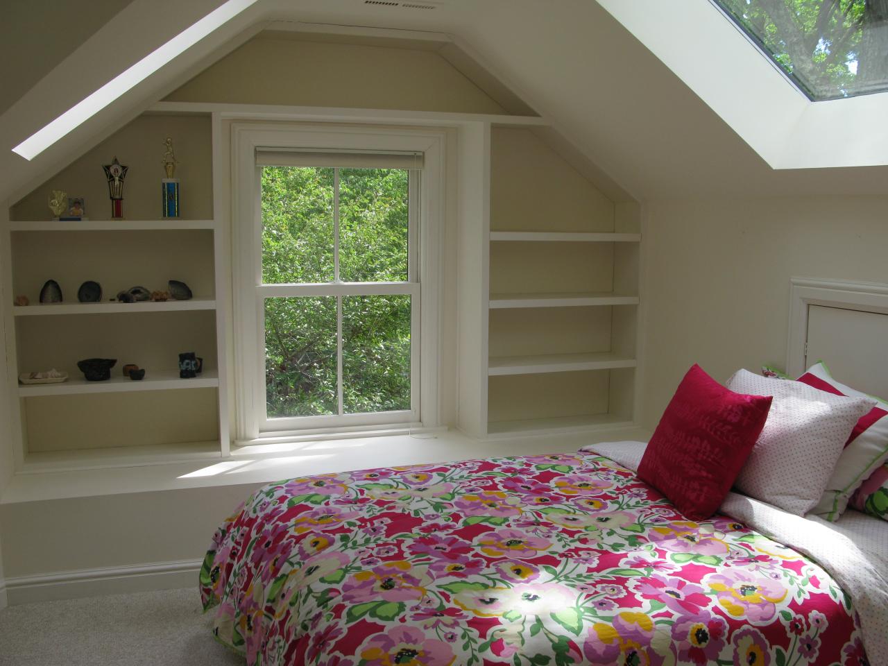 336 Ponus Ridge Road New Canaan, CT 06840 - Photo 17 of 28 a bedroom with a bed and a window