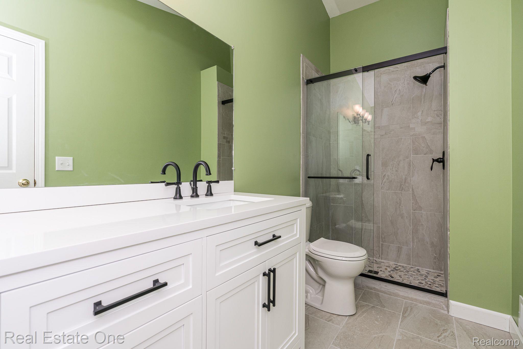 3287 Silverbrook Drive Rochester, MI 48306 - Photo 28 of 45 Gallery Image 28
