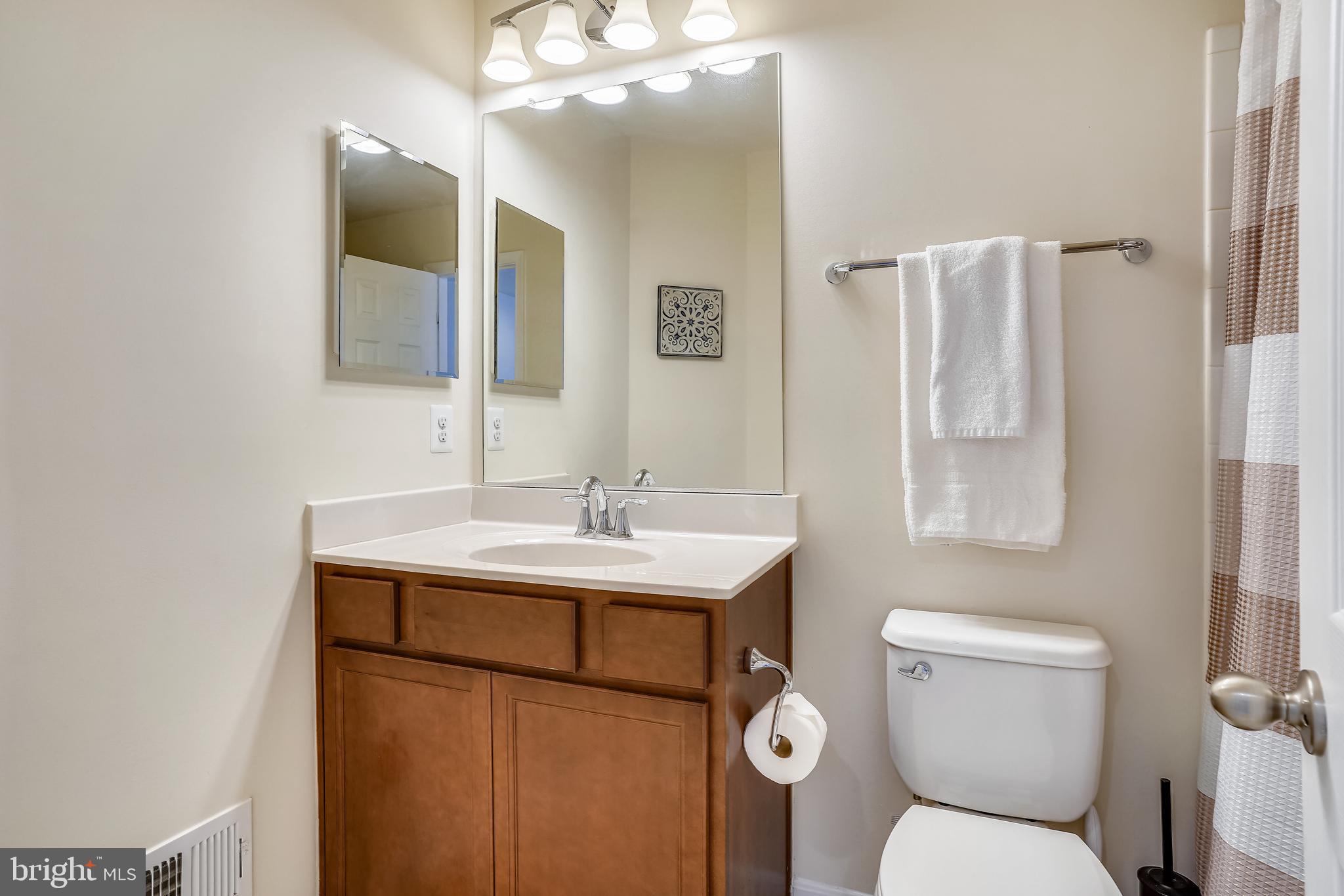 16063 Crossed Talons Road Woodbridge, VA 22193 - Photo 47 of 84 Gallery Image 47