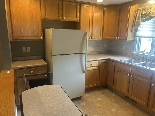 35 Forest Park Road, Unit RIGHTREAR Dracut, MA 01826 - Photo 10 of 17