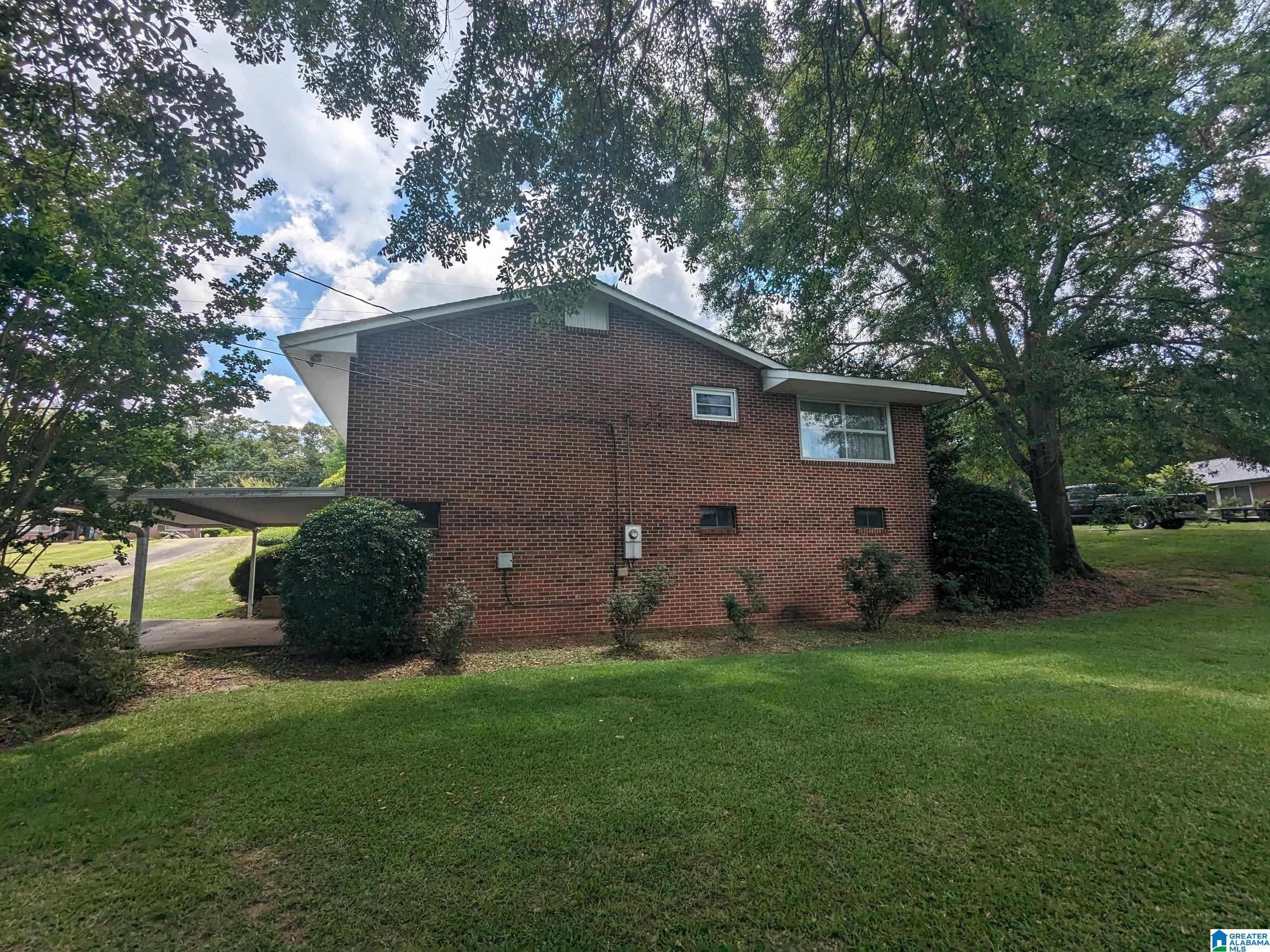 730 Glenwood Road Talladega, AL 35160 - Photo 3 of 21