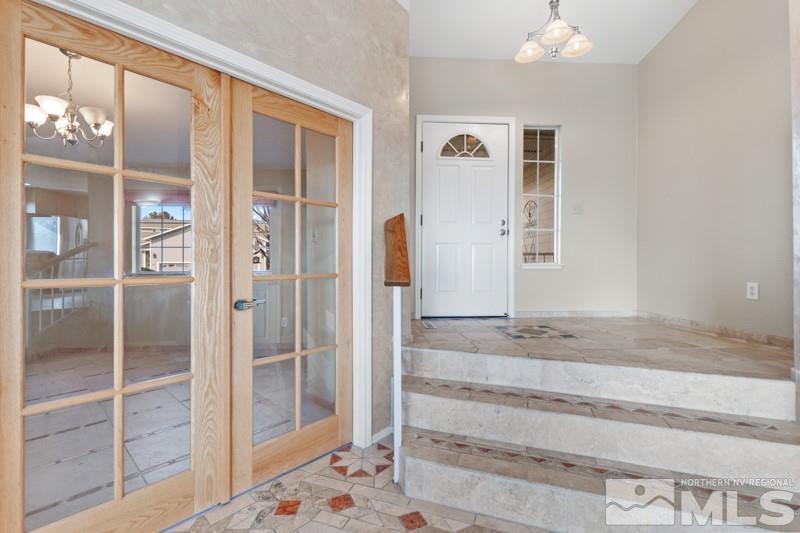 926 University Place Reno, NV 89512 - Photo 4 of 30 a bathroom with a tub and shower