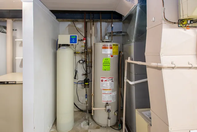 a house view with a backyard space