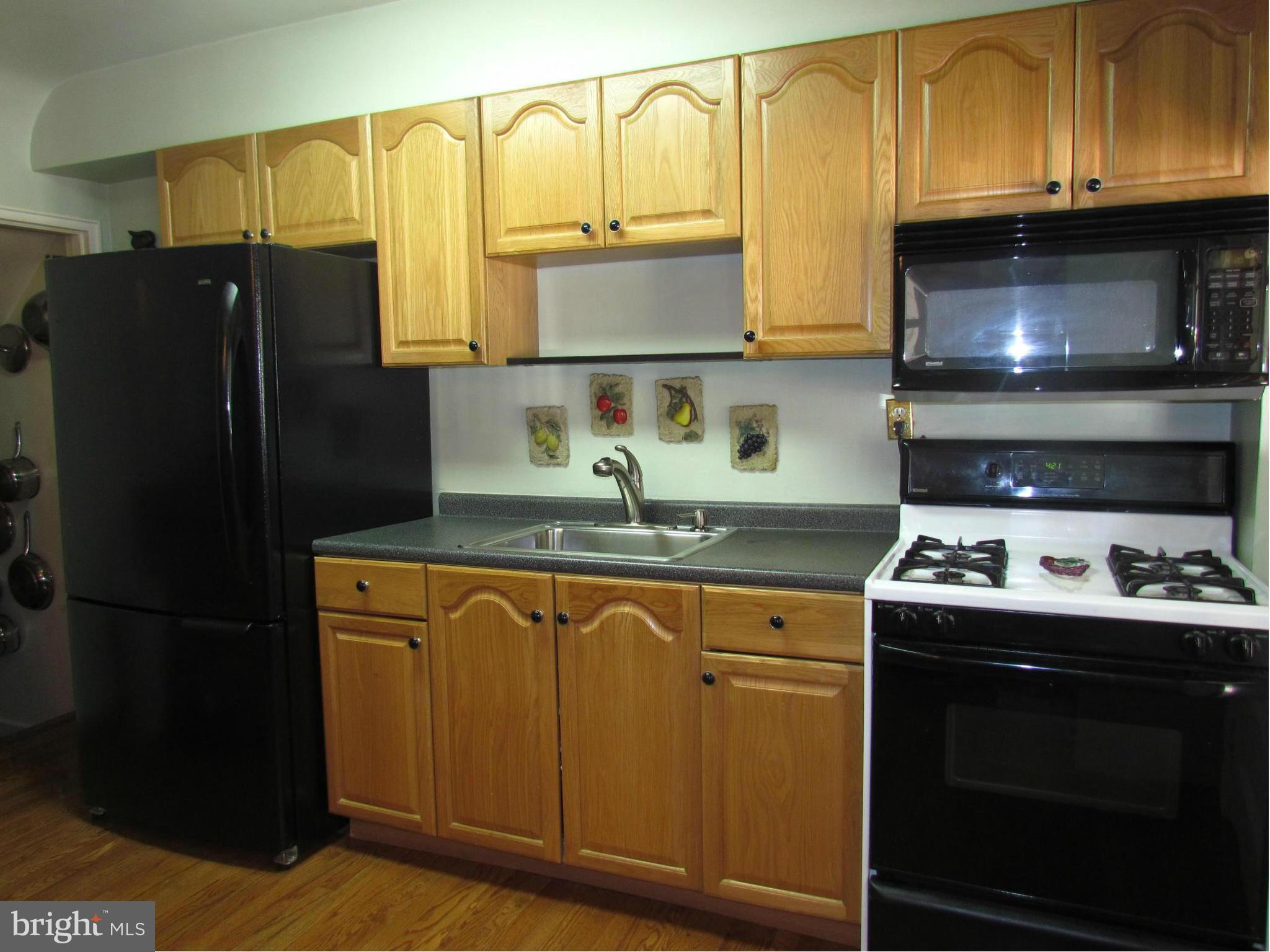 1908 Holborn Road Baltimore, MD 21222 - Photo 9 of 23 Kitchen
