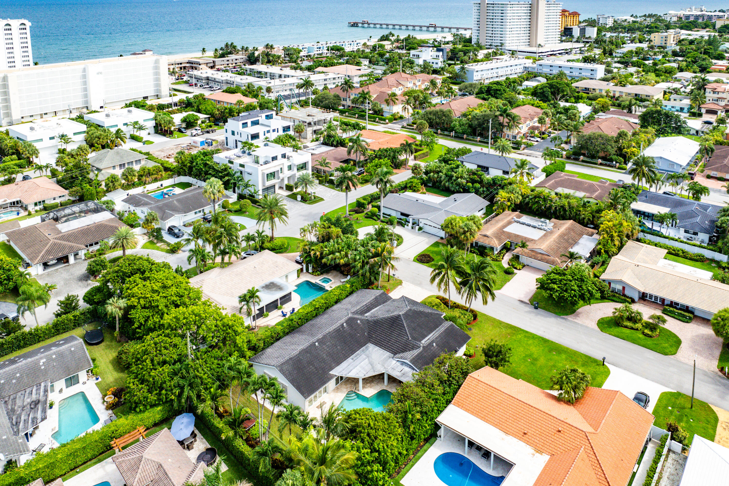 783 Valencia Drive Boca Raton, FL 33432 - Photo 41 of 45 an aerial view of residential houses with outdoor space