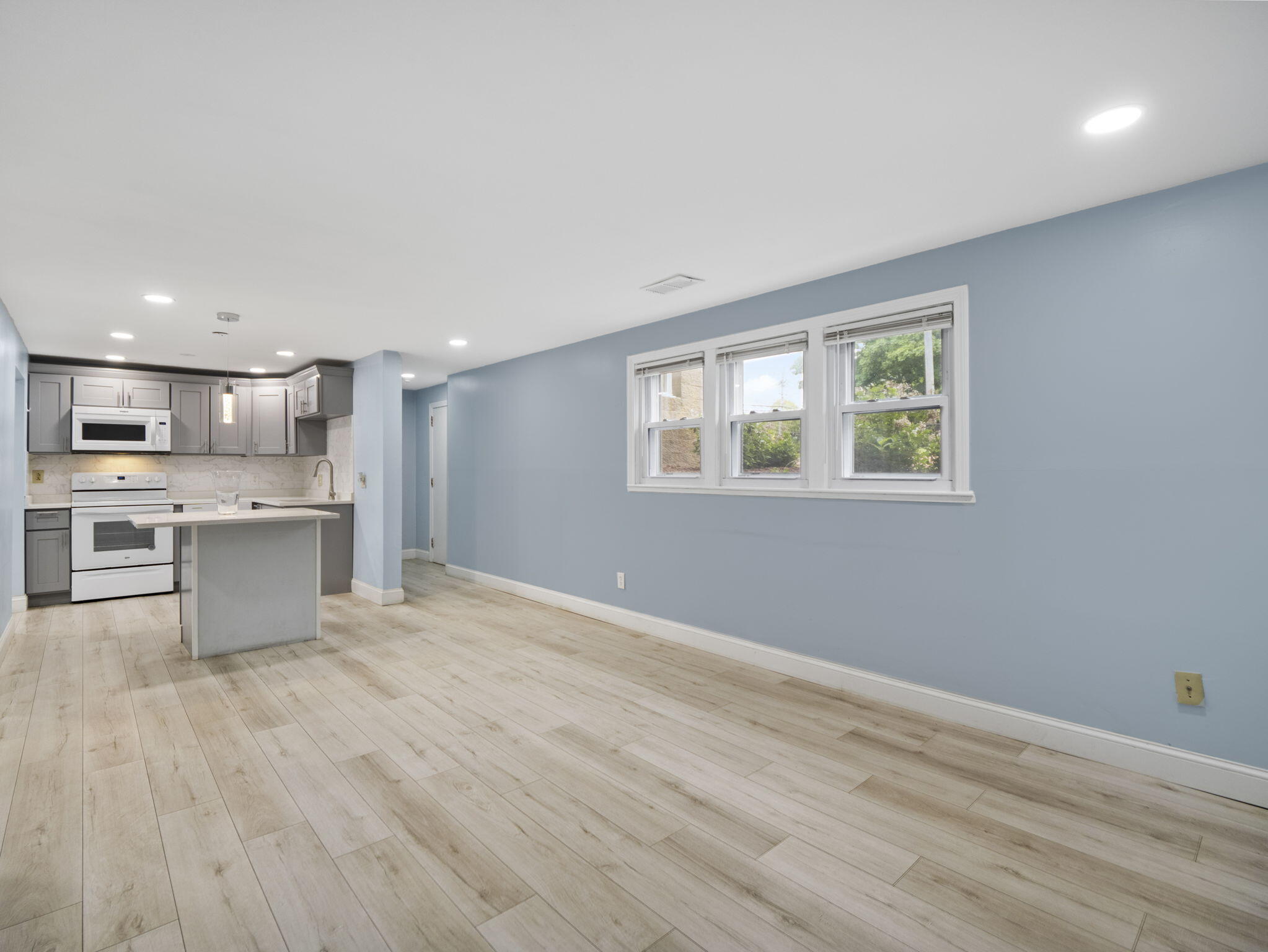 24 Bettys Pond Road, Unit 1K Hyannis, MA 02601 - Photo 11 of 39 3-web-or-mls-24 Bettys Pond Rd 1K Barnst