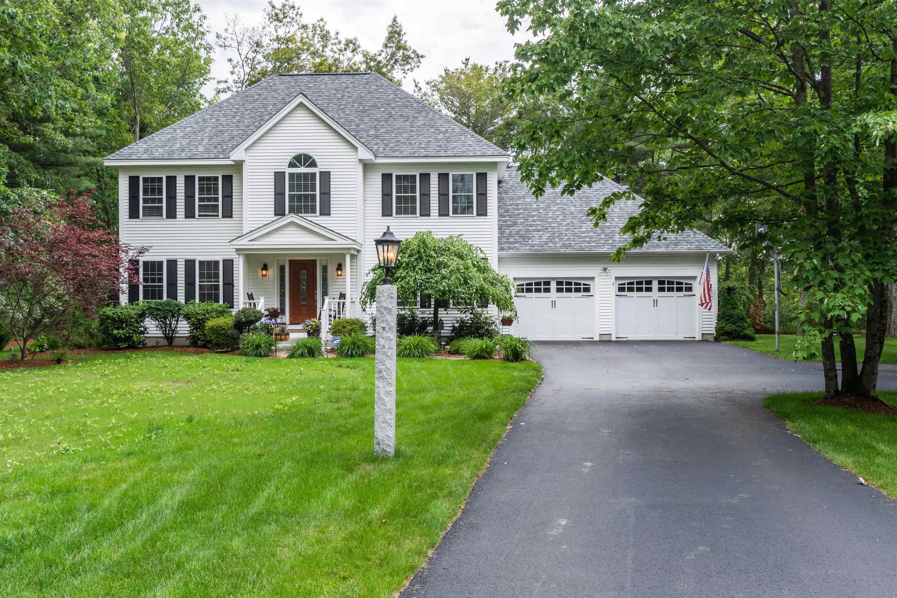 18 Rhodora Drive Amherst, NH 03031 - Photo 1 of 34