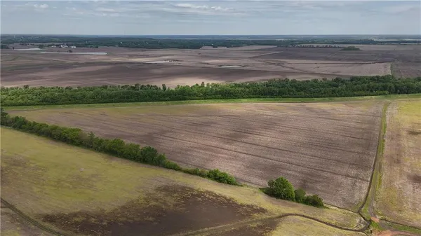 $8,800,000 | 351 County Road 305, Chillicothe, MO 64601