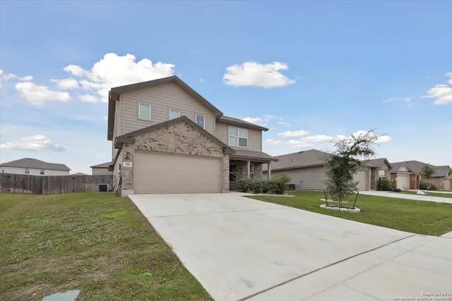 $2,100 | 208 Washita River, Cibolo, TX 78108