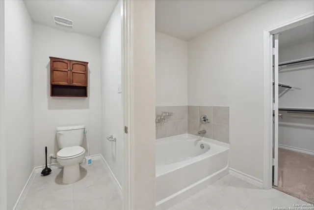 $2,100 | 208 Washita River, Cibolo, TX 78108