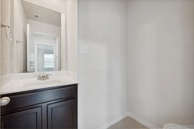 $2,100 | 208 Washita River, Cibolo, TX 78108