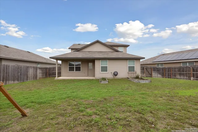 $2,100 | 208 Washita River, Cibolo, TX 78108