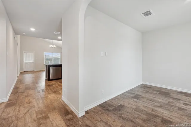 $2,100 | 208 Washita River, Cibolo, TX 78108