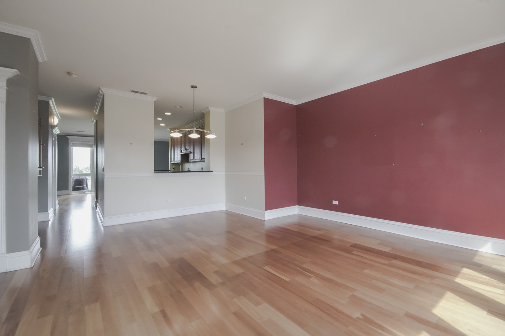 7756 North Sheridan Road, Unit 16 Chicago, IL 60626 - Photo 4 of 29 Gallery Image 4