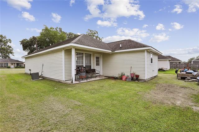 1413 West Worthy Road Gonzales, LA 70737 - Photo 2 of 15