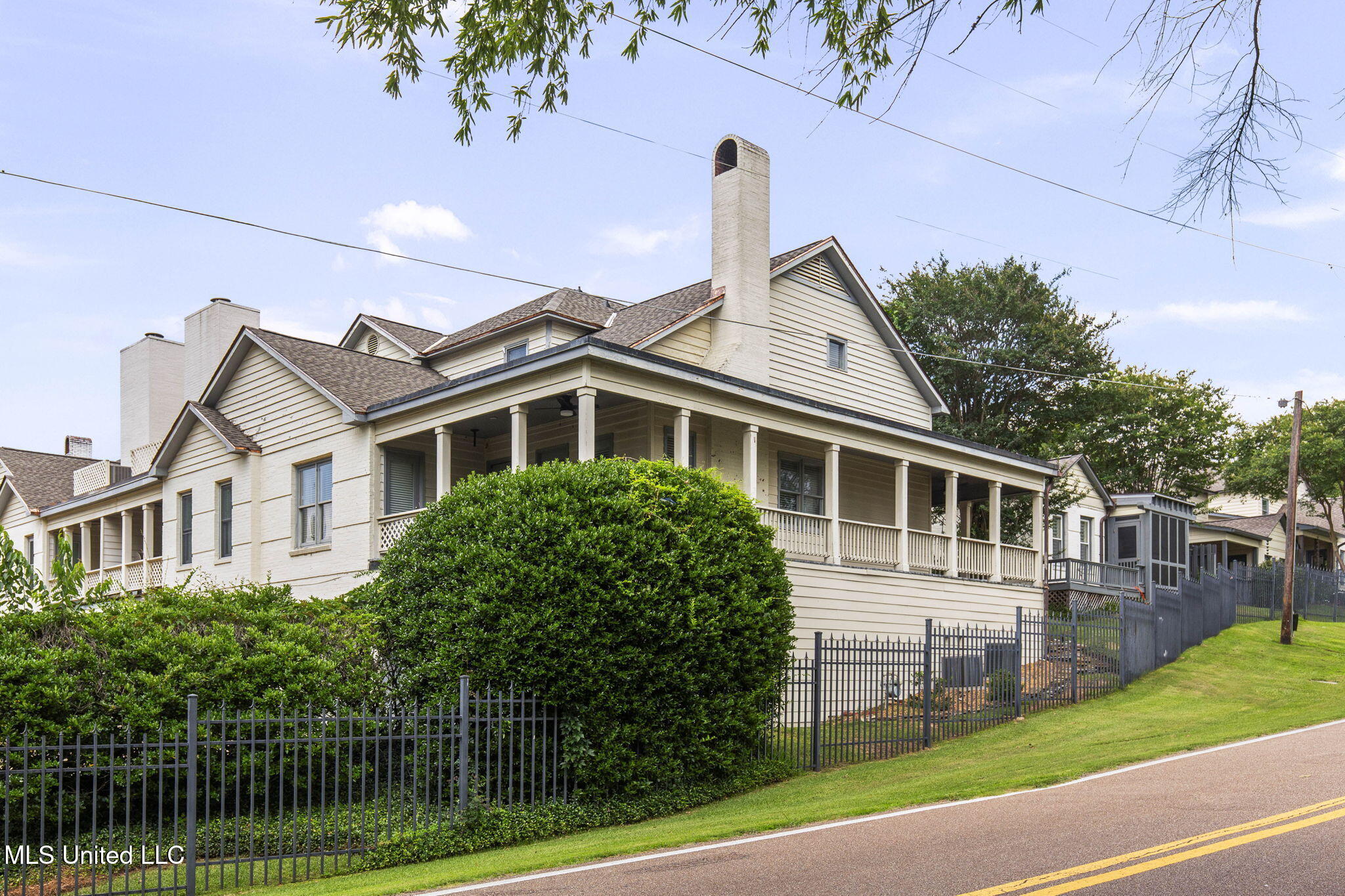 107 Lakepointe Drive Madison, MS 39110 - Photo 1 of 80 3-web-or-mls-107 Lakepointe-1
