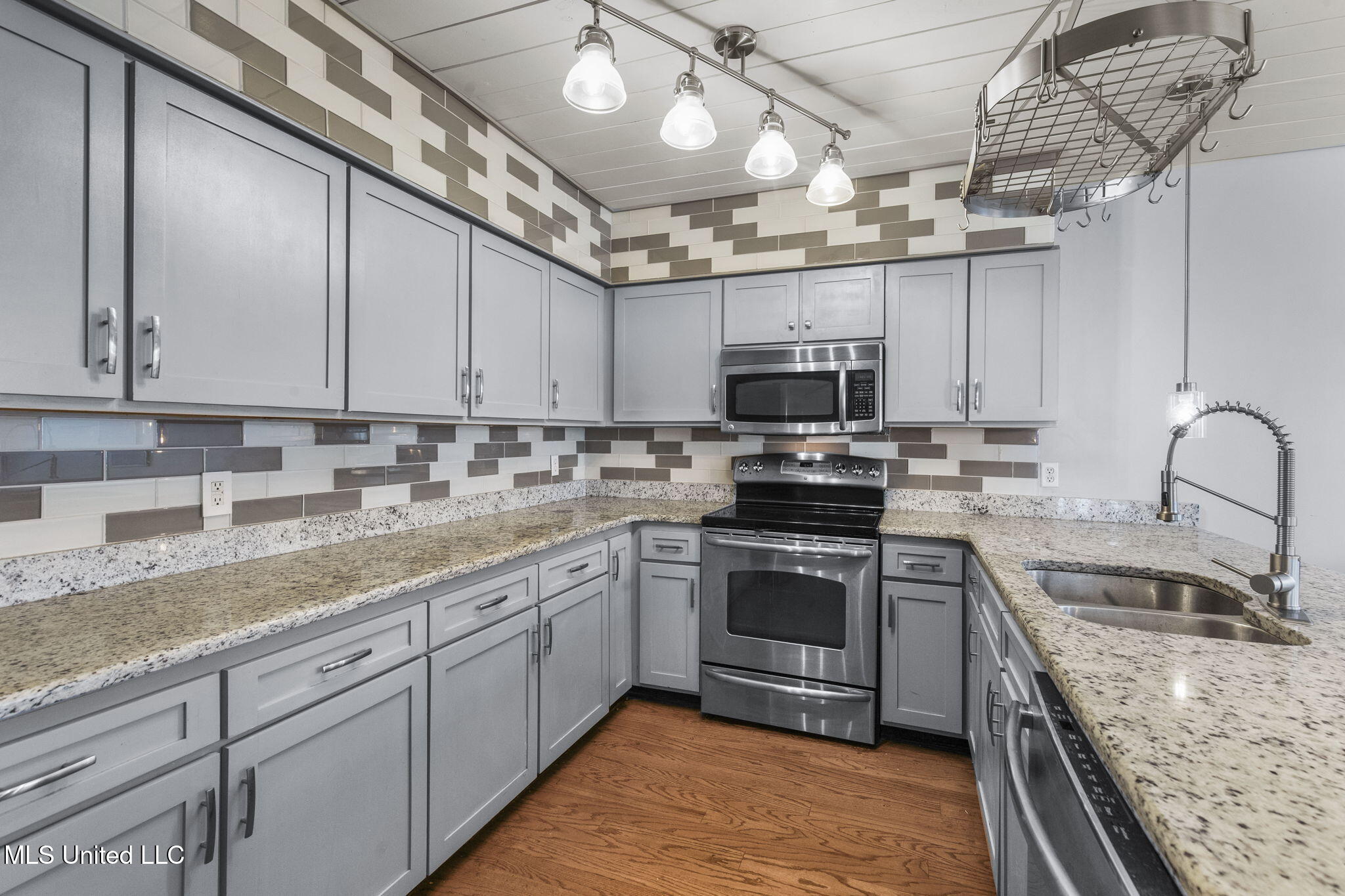 107 Lakepointe Drive Madison, MS 39110 - Photo 11 of 80 12-web-or-mls-107 Lakepointe-10