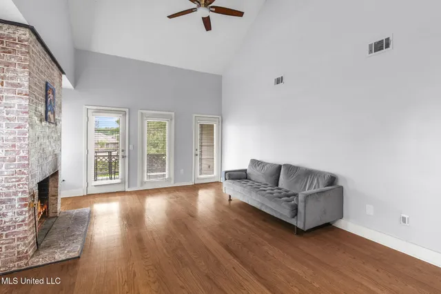 $375,000 | 107 Lakepointe Drive, Madison, MS 39110