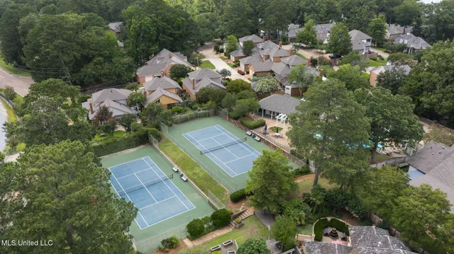 $375,000 | 107 Lakepointe Drive, Madison, MS 39110