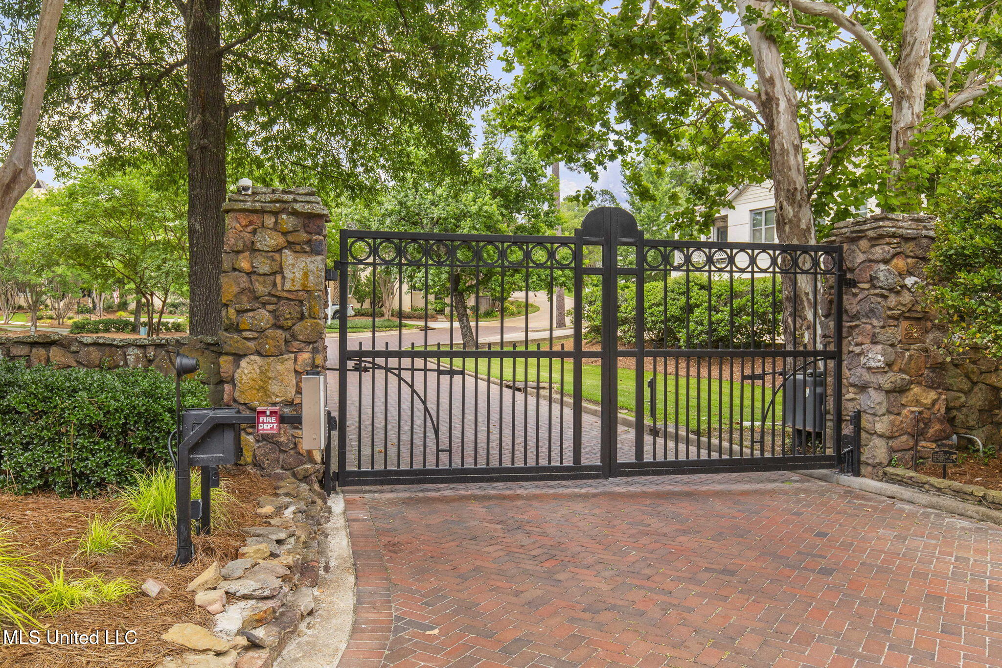 107 Lakepointe Drive Madison, MS 39110 - Photo 70 of 80 78-web-or-mls-107 Lakepointe-70