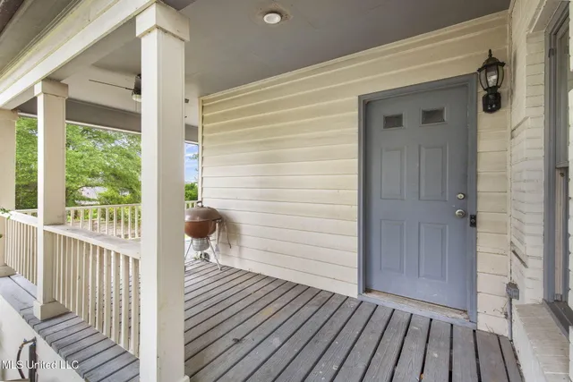 $375,000 | 107 Lakepointe Drive, Madison, MS 39110