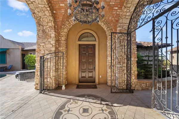 $3,750,000 | 43040 Vía Nariz, Temecula, CA 92590