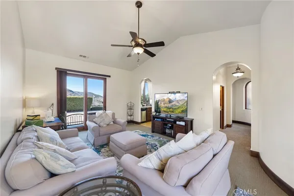 $3,750,000 | 43040 Vía Nariz, Temecula, CA 92590