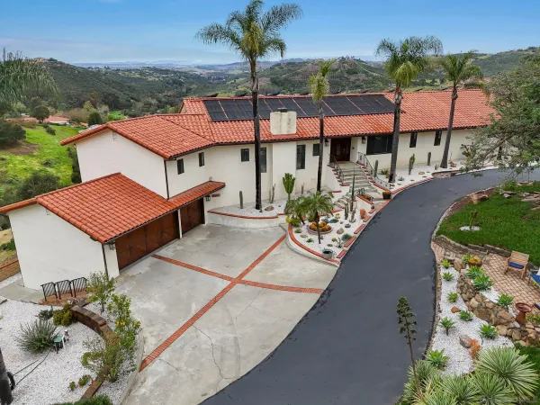 $1,749,000 | 29509 Hoxie Ranch Road, Vista, CA 92084