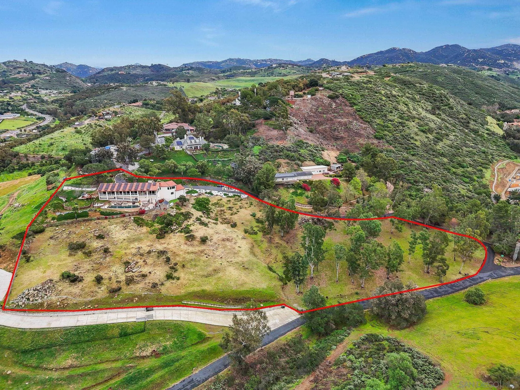 29509 Hoxie Ranch Road Vista, CA 92084 - Photo 2 of 71