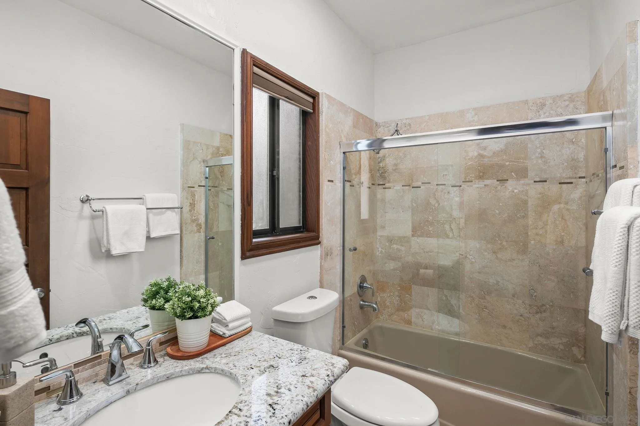 29509 Hoxie Ranch Road Vista, CA 92084 - Photo 35 of 71