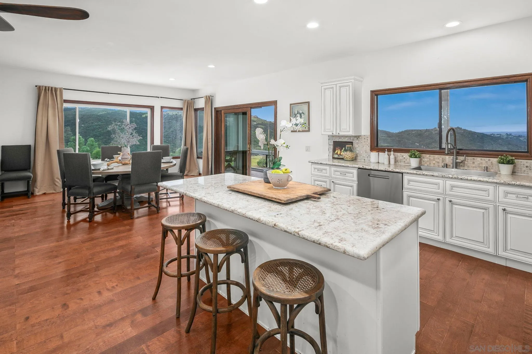 29509 Hoxie Ranch Road Vista, CA 92084 - Photo 10 of 71