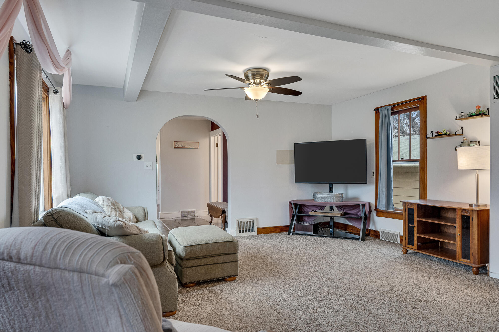 818 Long Court Sparta, WI 54656 - Photo 7 of 26 living room