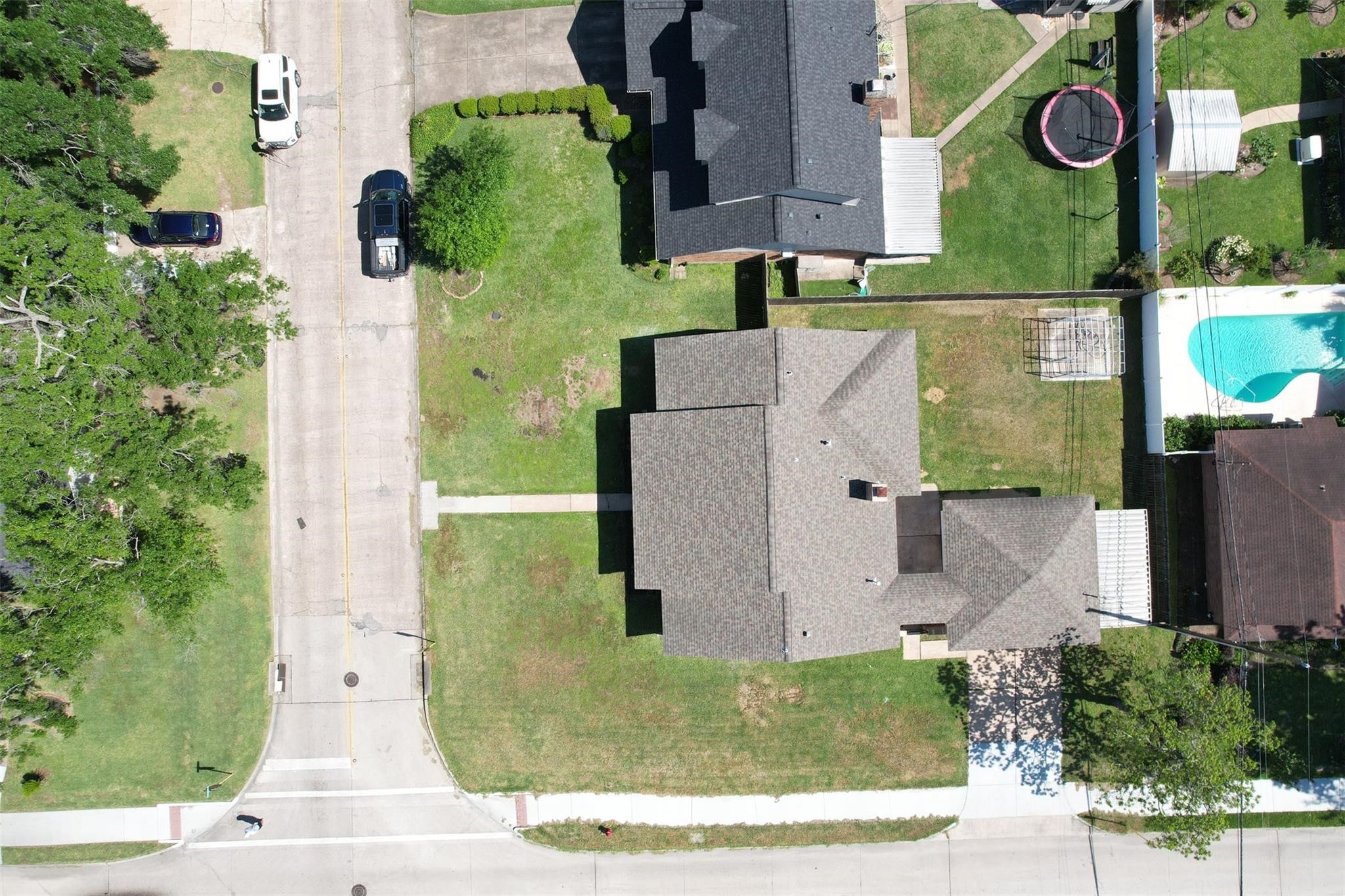415 Sevenhampton Lane Houston, TX 77015 - Photo 4 of 32 an aerial view of a house