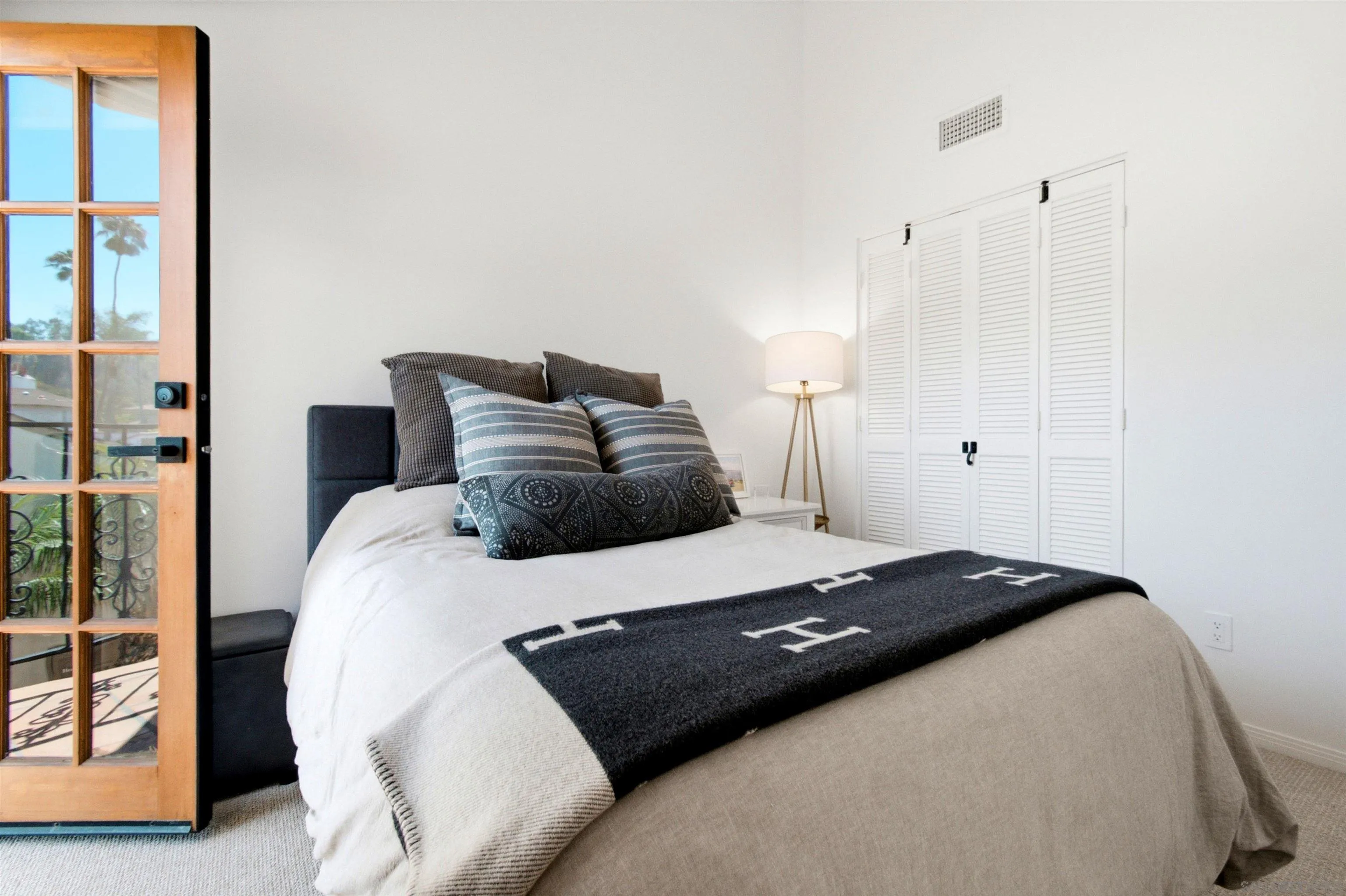 137 Via Coronado Rancho Santa Fe, CA 92091 - Photo 32 of 69 Gallery Image 32