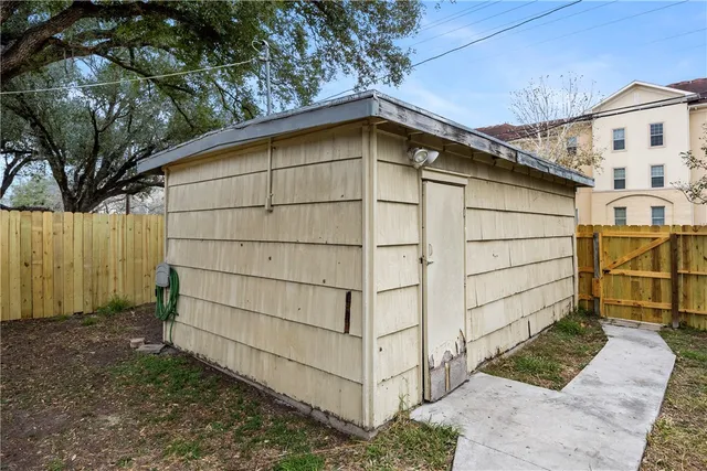 $180,000 | 730 Santa Anita Drive, Kingsville, TX 78363