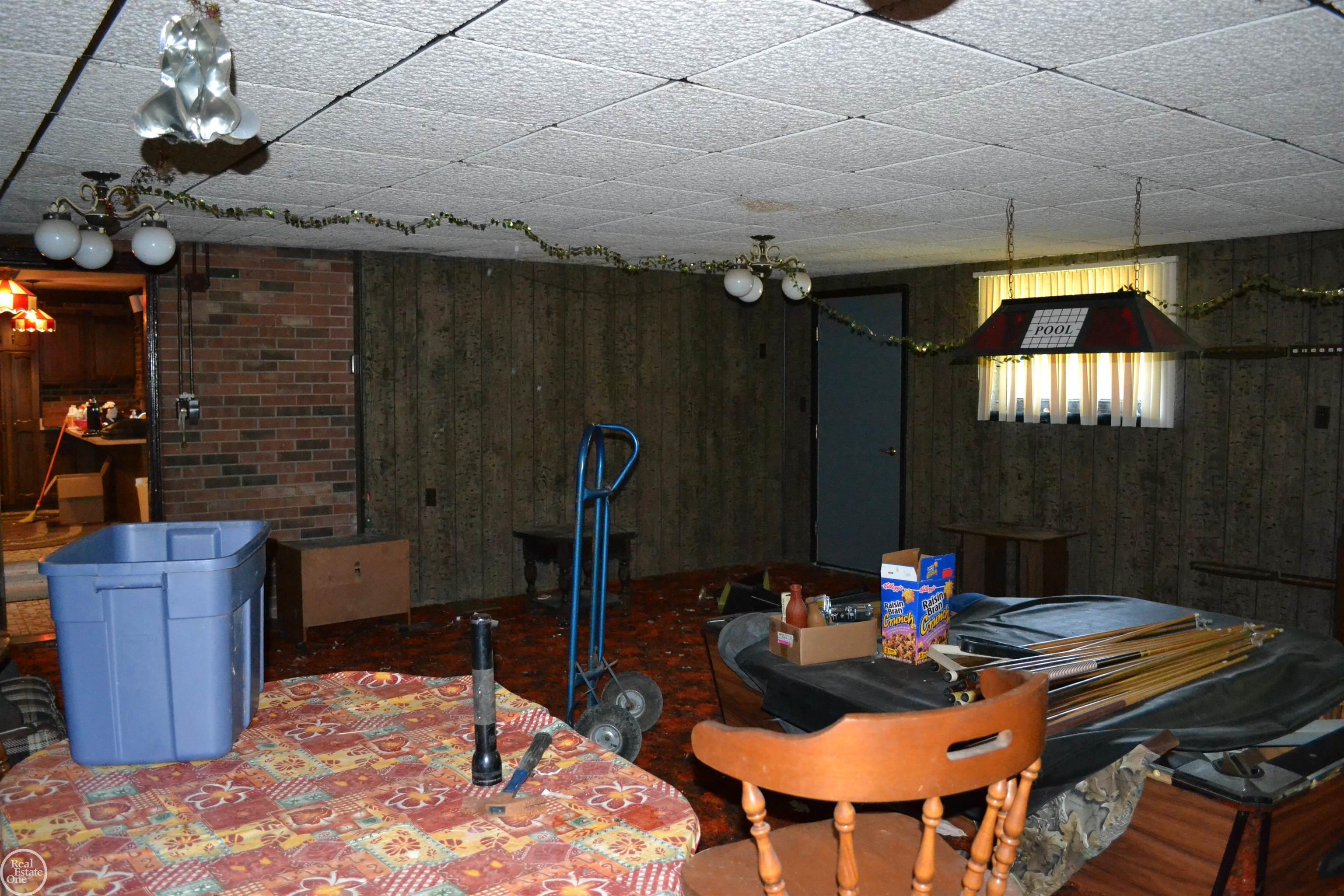 8355 33 Mile Road Romeo, MI 48065 - Photo 10 of 35